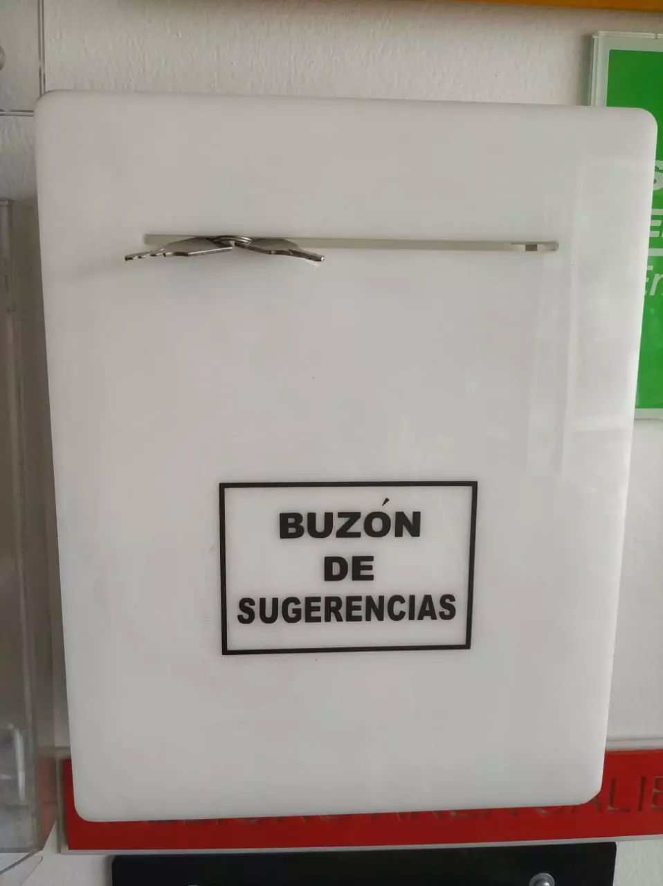 Buzón de sugerencias Acrílico